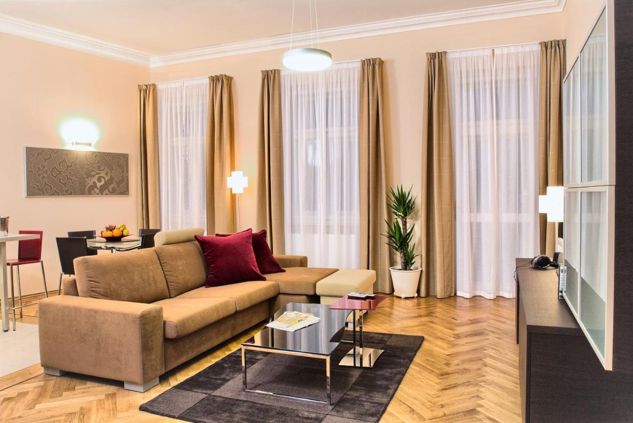 Residence Karolina Praha Bagian luar foto